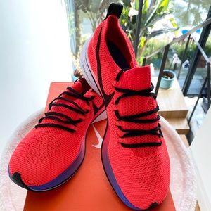 Nike Vaporfly 4% Flyknit, Size 9